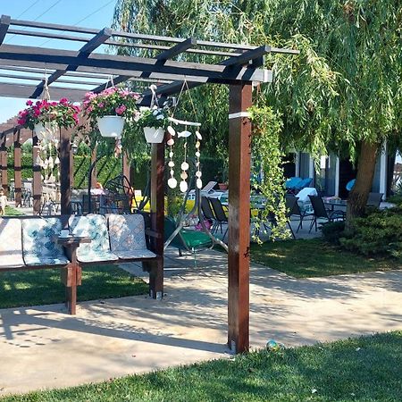 Pensiunea Eclipse Корбу Экстерьер фото